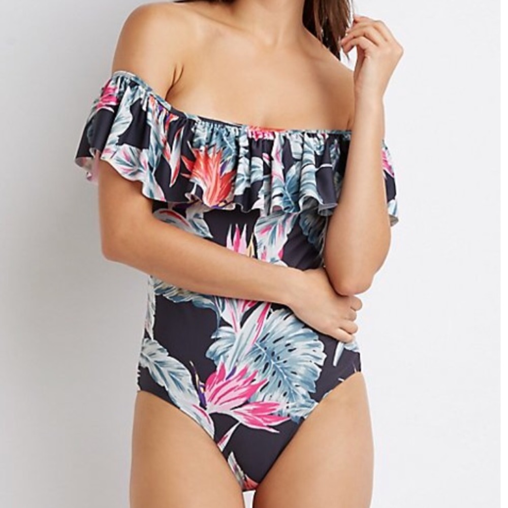 Charlotte Russe One Piece Swimsuit 💕